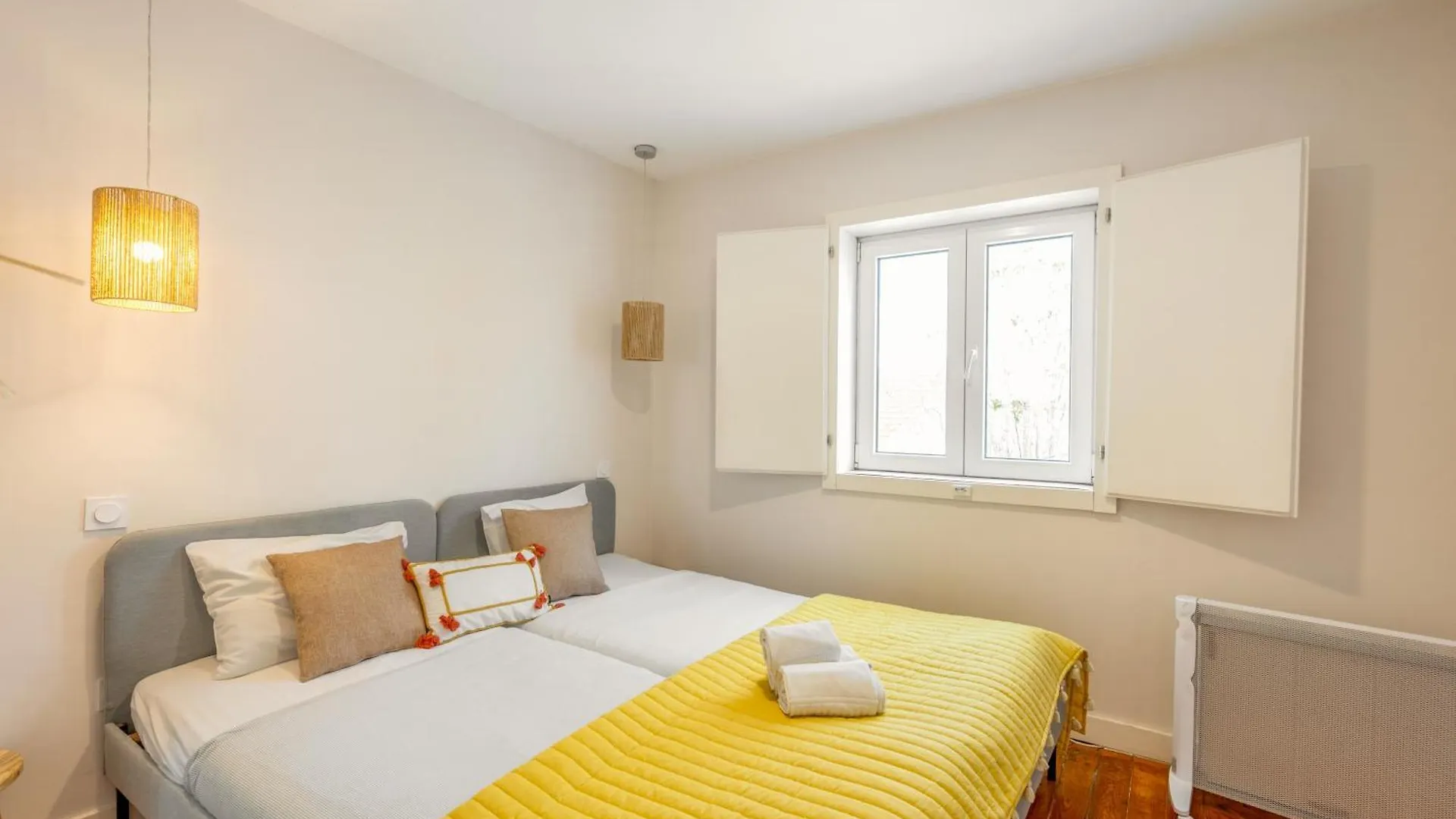 Bmyguest - Lisbon Inner Bairro Alto Portugal